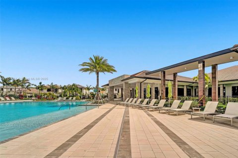 Touwnhouse à vendre à Doral, Floride: 3 chambres № 1955418 - photo 3