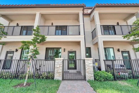 Touwnhouse à vendre à Doral, Floride: 3 chambres № 1955418 - photo 14
