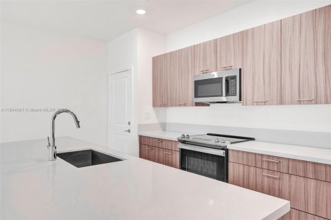 Touwnhouse à vendre à Doral, Floride: 3 chambres № 1955418 - photo 23