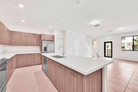 Touwnhouse à vendre à Doral, Floride: 3 chambres № 1955418 - photo 21
