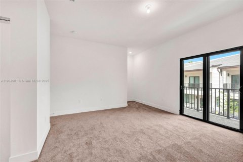 Touwnhouse à vendre à Doral, Floride: 3 chambres № 1955418 - photo 30