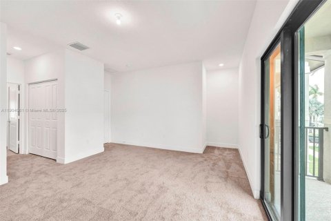 Touwnhouse à vendre à Doral, Floride: 3 chambres № 1955418 - photo 29