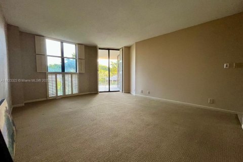 Copropriété à louer à Miami, Floride: 2 chambres, 121.89 m2 № 1797477 - photo 11