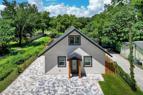 Casa en alquiler en Ocoee, Florida, 3 dormitorios, 242.29 m2 № 1908168 - foto 1