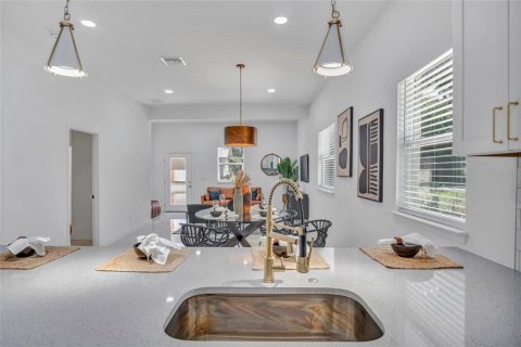 Casa en alquiler en Ocoee, Florida, 3 dormitorios, 242.29 m2 № 1908168 - foto 14