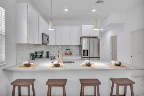 Casa en alquiler en Ocoee, Florida, 3 dormitorios, 242.29 m2 № 1908168 - foto 10