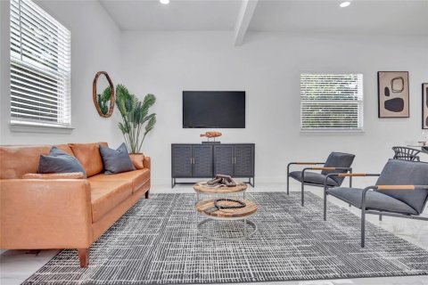 Casa en alquiler en Ocoee, Florida, 3 dormitorios, 242.29 m2 № 1908168 - foto 6