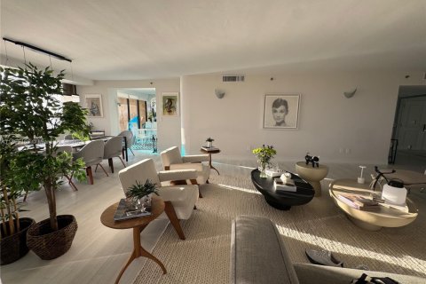 Copropriété à louer à Miami, Floride: 3 chambres, 255.39 m2 № 2052875 - photo 3