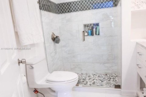 Снять в аренду квартиру в Ки-Ларго, Флорида 3 спальни, 163.32м2, № 2153405 - фото 15