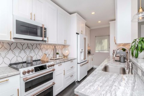 Condo in Tampa, Florida, 2 bedrooms  № 1679623 - photo 8