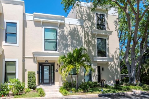 Condo in Tampa, Florida, 2 bedrooms  № 1679623 - photo 2