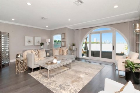 Condo in Tampa, Florida, 2 bedrooms  № 1679623 - photo 16