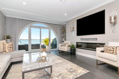 Condo in Tampa, Florida, 2 bedrooms  № 1679623 - photo 19