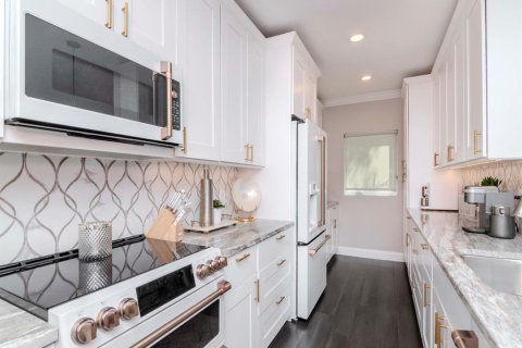 Condo in Tampa, Florida, 2 bedrooms  № 1679623 - photo 9