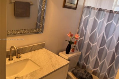 Studio in the Condo in Pembroke Pines, Florida  № 1860458 - photo 19