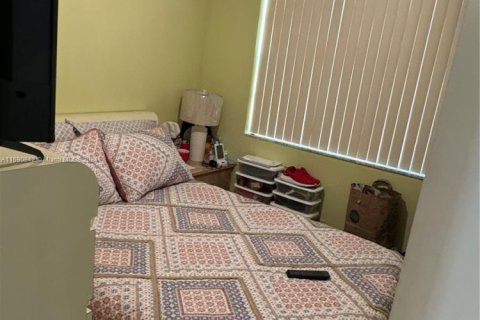 Studio in the Condo in Pembroke Pines, Florida  № 1860458 - photo 15