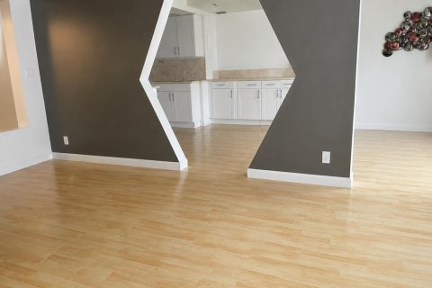 Copropriété à louer à Lauderhill, Floride: 2 chambres, 117.06 m2 № 2261672 - photo 3