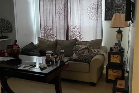 Copropriété à louer à Lauderhill, Floride: 2 chambres, 117.06 m2 № 2261672 - photo 22