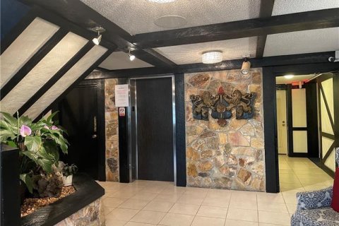 Copropriété à louer à Lauderhill, Floride: 2 chambres, 117.06 m2 № 2261672 - photo 30