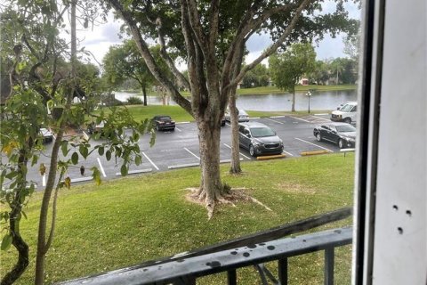 Copropriété à louer à Lauderhill, Floride: 2 chambres, 117.06 m2 № 2261672 - photo 23