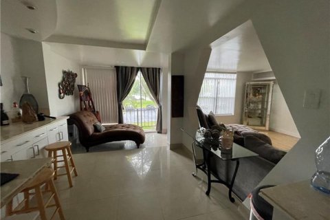 Copropriété à louer à Lauderhill, Floride: 2 chambres, 117.06 m2 № 2261672 - photo 9