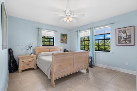Villa ou maison à vendre à Miami, Floride: 4 chambres, 421.22 m2 № 1706857 - photo 24