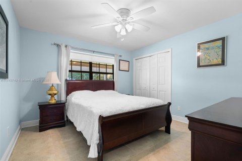 Villa ou maison à vendre à Miami, Floride: 4 chambres, 421.22 m2 № 1706857 - photo 22