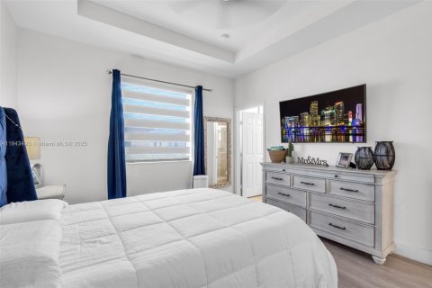 Townhouse in Hialeah, Florida 3 bedrooms, 143.07 sq.m. № 1836470 - photo 19