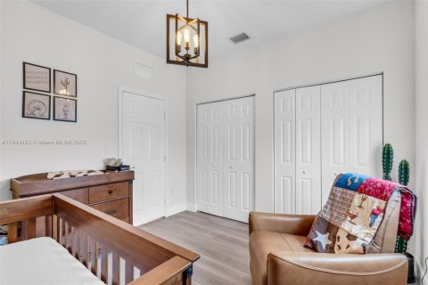 Townhouse in Hialeah, Florida 3 bedrooms, 143.07 sq.m. № 1836470 - photo 16