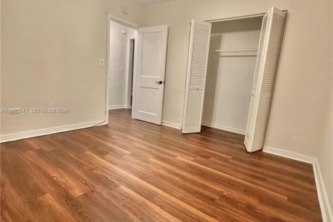 Снять в аренду квартиру в Майами-Бич, Флорида 1 спальня, 70.61м2, № 2028340 - фото 12