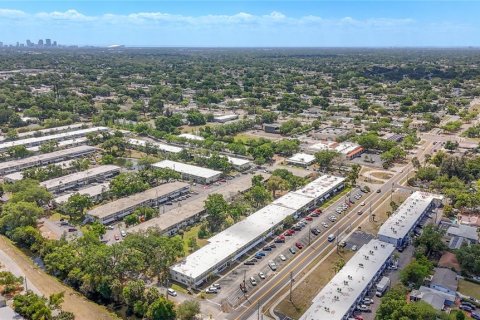 Condo in Saint Petersburg, Florida, 1 bedroom  № 2095647 - photo 28