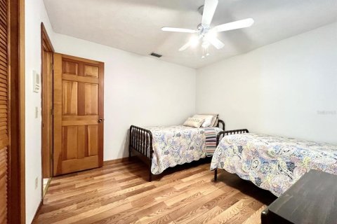 House in Brandon, Florida 4 bedrooms, 267.28 sq.m. № 1719791 - photo 9