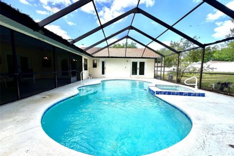 House in Brandon, Florida 4 bedrooms, 267.28 sq.m. № 1719791 - photo 2