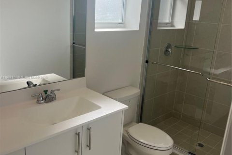 Casa en alquiler en Homestead, Florida, 3 dormitorios, 123.93 m2 № 1976006 - foto 6