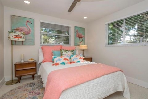 House in Sarasota, Florida 3 bedrooms, 145.11 sq.m. № 2093772 - photo 23