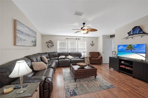 Apartamento en alquiler en Key Largo, Florida, 4 dormitorios, 180.6 m2 № 2054850 - foto 12