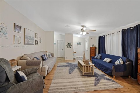 Apartamento en alquiler en Key Largo, Florida, 4 dormitorios, 180.6 m2 № 2054850 - foto 5