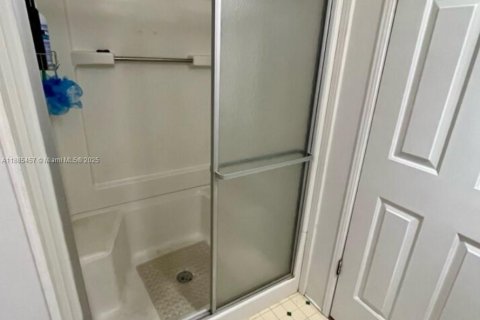 Apartamento en alquiler en Key Largo, Florida, 4 dormitorios, 180.6 m2 № 2054850 - foto 28