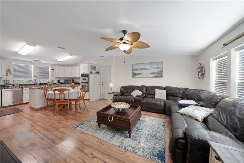 Apartamento en alquiler en Key Largo, Florida, 4 dormitorios, 180.6 m2 № 2054850 - foto 16