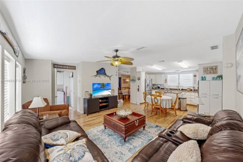 Apartamento en alquiler en Key Largo, Florida, 4 dormitorios, 180.6 m2 № 2054850 - foto 15