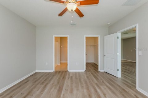 House in Sun City Center, Florida 3 bedrooms, 142.05 sq.m. № 1893774 - photo 4