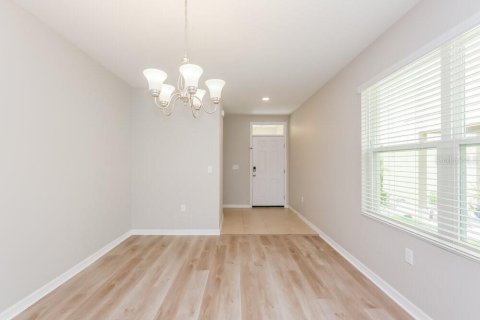 House in Sun City Center, Florida 3 bedrooms, 142.05 sq.m. № 1893774 - photo 13