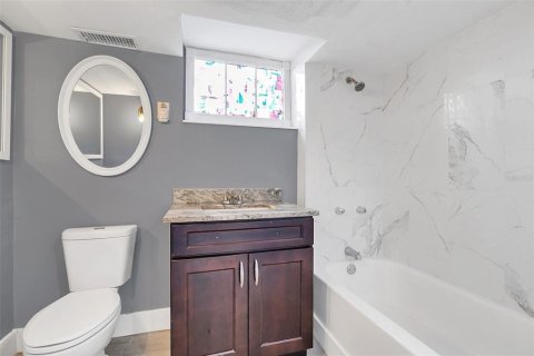 Casa en venta en Eustis, Florida, 5 dormitorios, 222.97 m2 № 1918740 - foto 28
