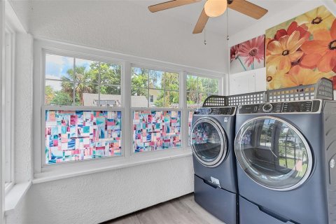 Casa en venta en Eustis, Florida, 5 dormitorios, 222.97 m2 № 1918740 - foto 14