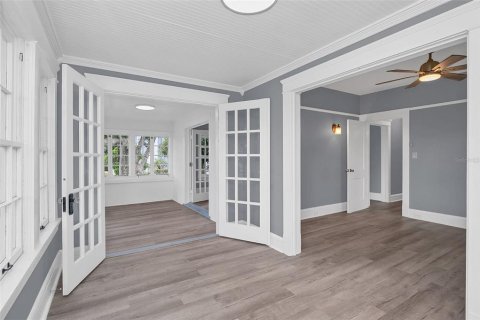 Casa en venta en Eustis, Florida, 5 dormitorios, 222.97 m2 № 1918740 - foto 4