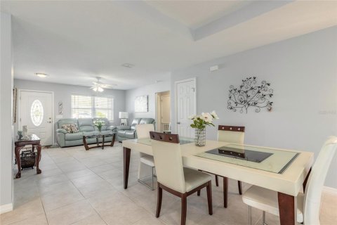 Villa ou maison à vendre à Port Orange, Floride: 2 chambres, 130.34 m2 № 2094070 - photo 17