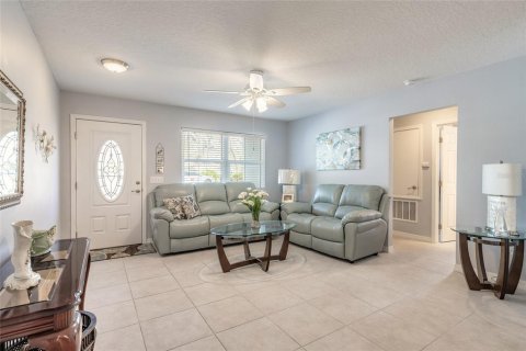 Villa ou maison à vendre à Port Orange, Floride: 2 chambres, 130.34 m2 № 2094070 - photo 15