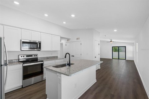 Villa ou maison à vendre à Brooksville, Floride: 3 chambres, 139.17 m2 № 2413784 - photo 5