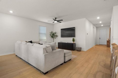 Villa ou maison à vendre à Davenport, Floride: 4 chambres, 184.23 m2 № 2354714 - photo 6