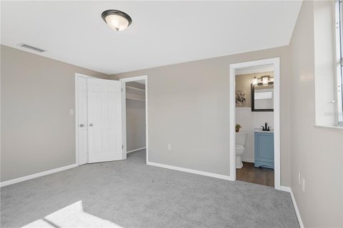 House in Holiday, Florida 3 bedrooms, 107.4 sq.m. № 2122485 - photo 19